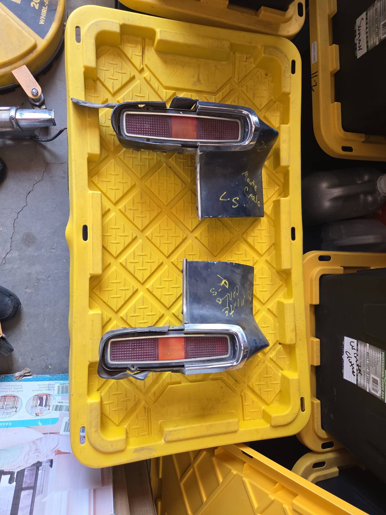 1970-1972 Chevrolet Monte Carlo Tail Lights