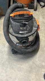 RIDGID 10 Gallon Stainless Steel Wet/Dry Vacuum - Image 1