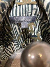 Koa Road Men's Large L/S Button-Up Shirt - Vintage Bamboo Print Botanical Leaf - Image 3