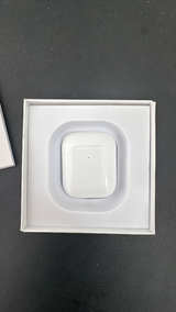 Apple AirPods (2nd generation) - Image 2