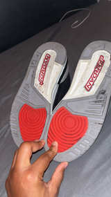 Air Jordan 3 - Image 3