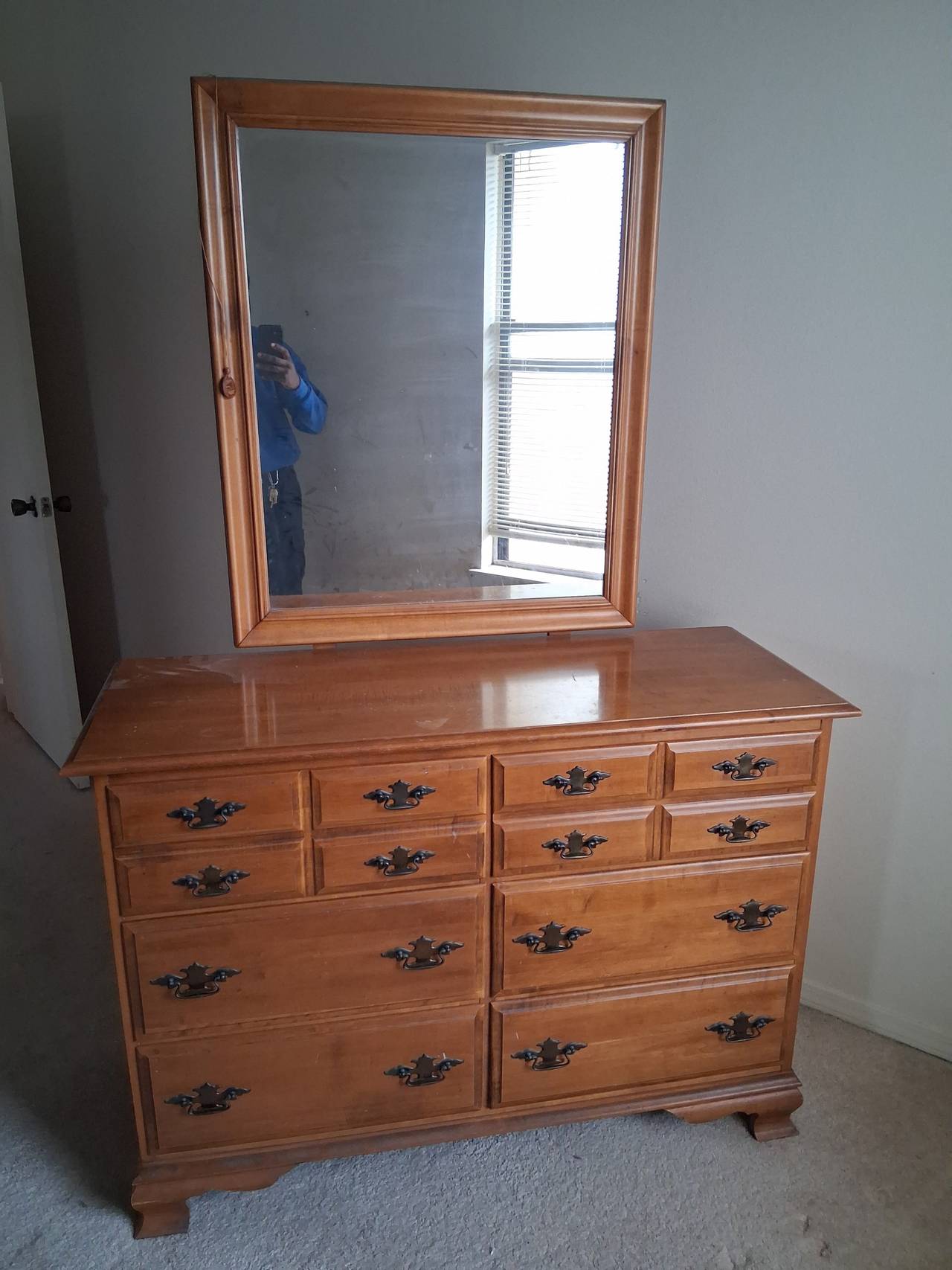 Ethan Allen Georgian Court 10-Drawer Dresser with Mirror