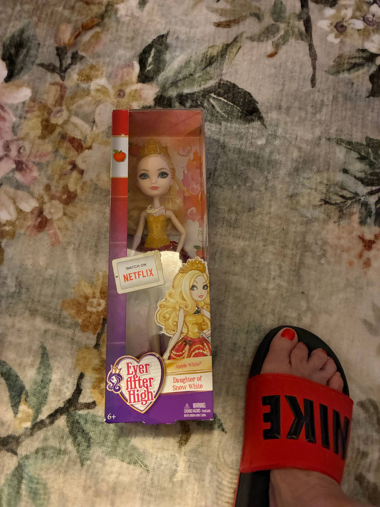 Ever After High Apple White Doll