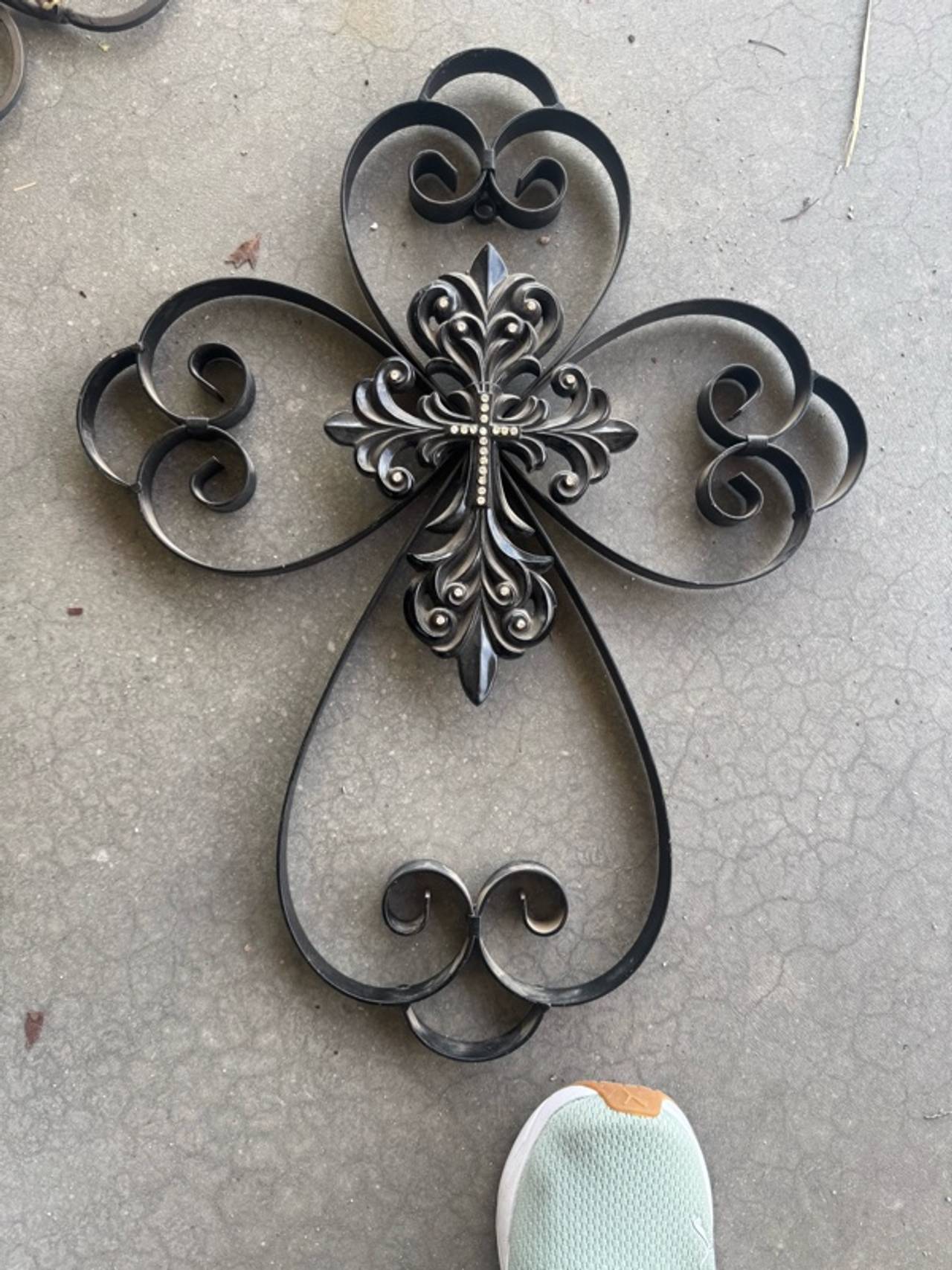 Metal Wall Cross with Fleur De Lis Design