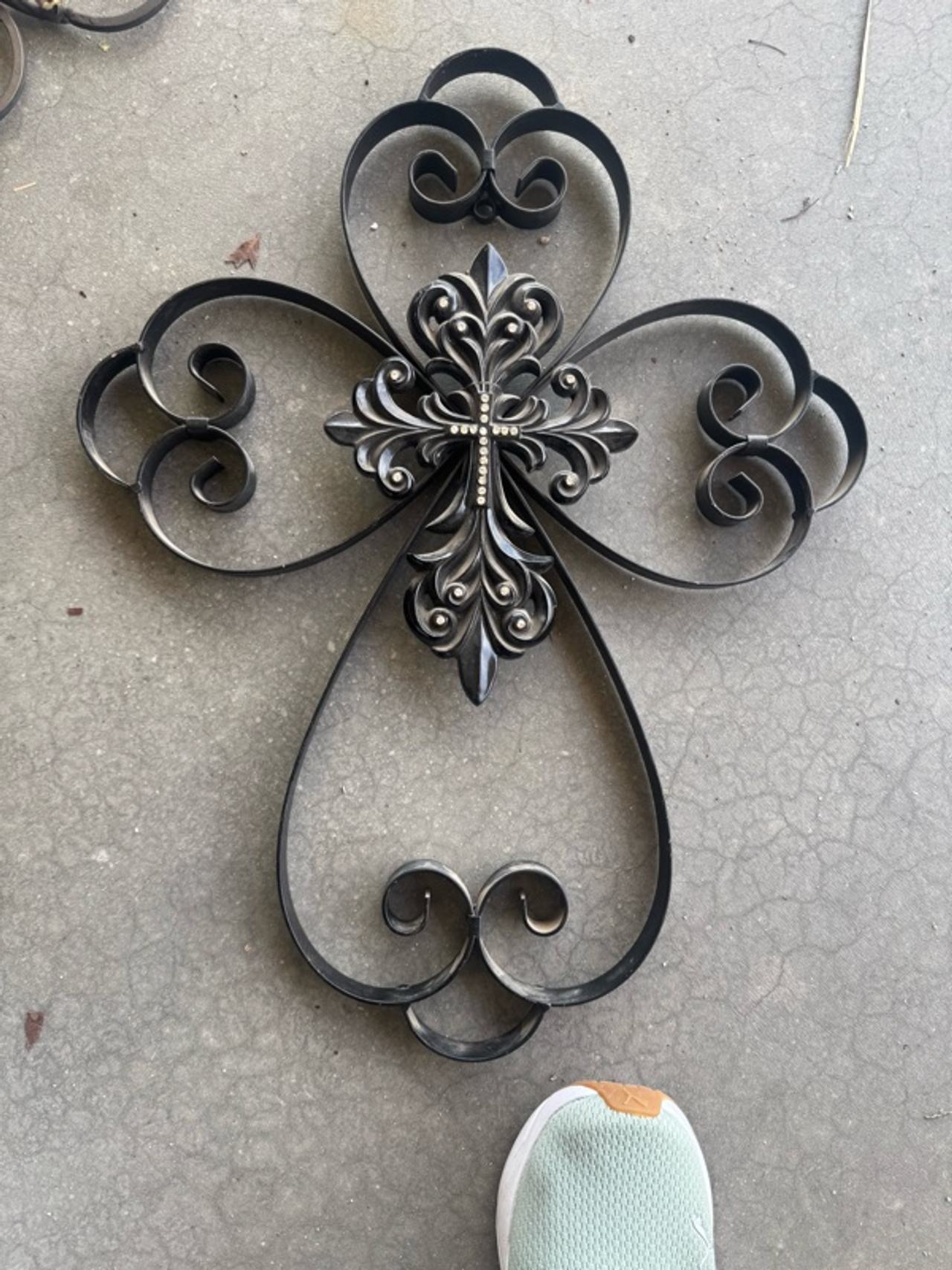 Metal Wall Cross with Fleur De Lis Design