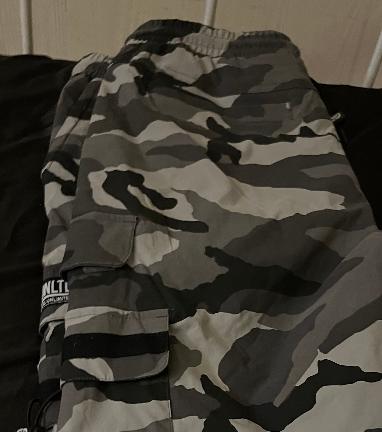 Ecko Unltd. Grey Camo Cargo Pants