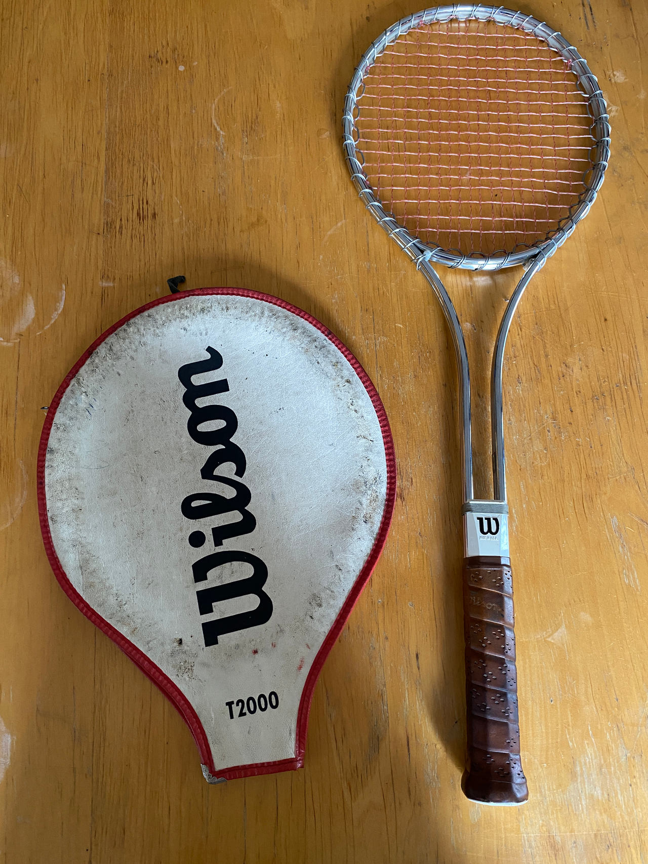 Wilson T2000 Tennis Racket & Cover