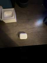Apple AirPods Pro (1st Generation) White - Image 1