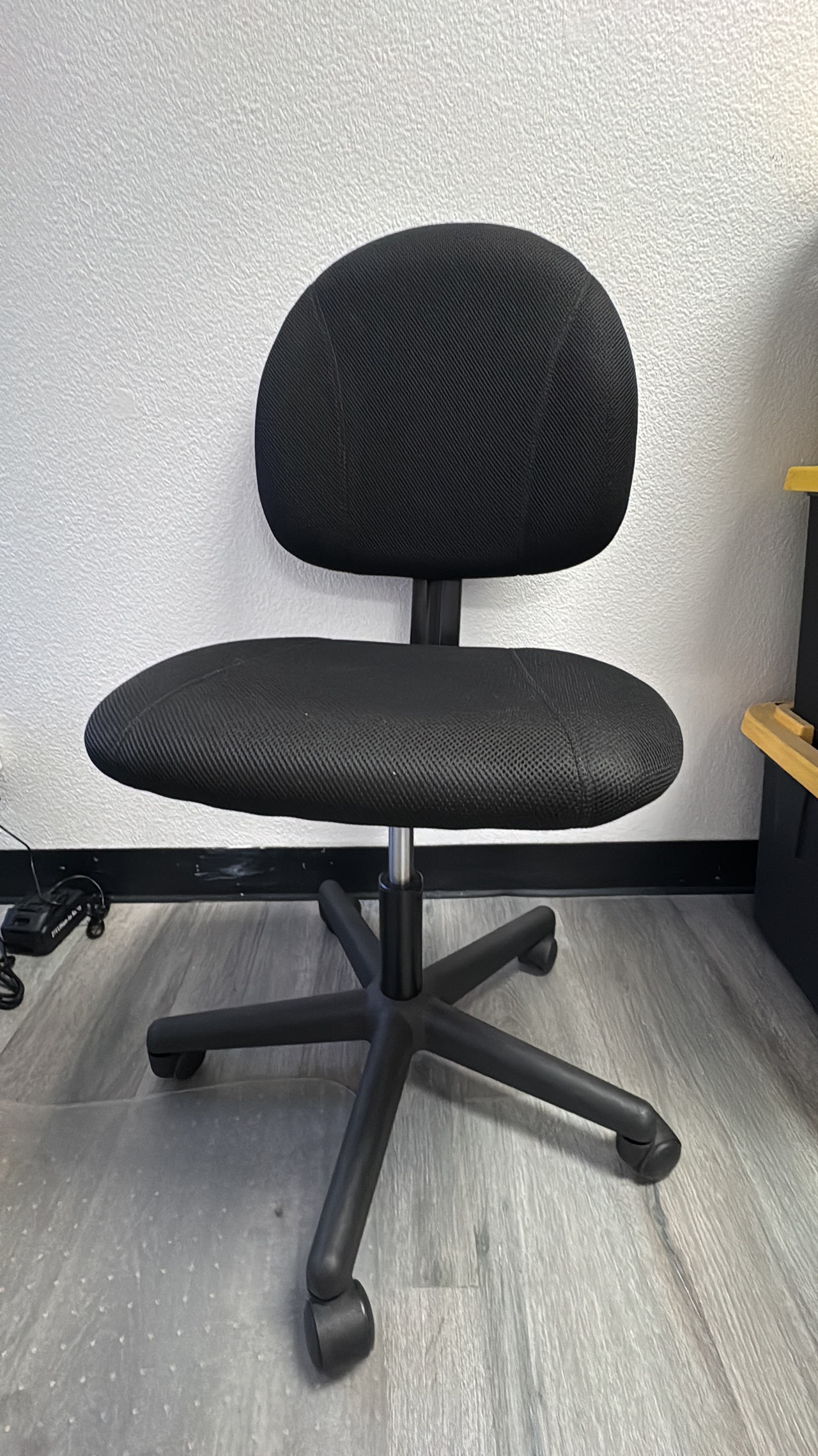 Basic Armless Office Chair