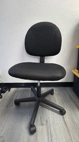 Basic Armless Office Chair - Image 1