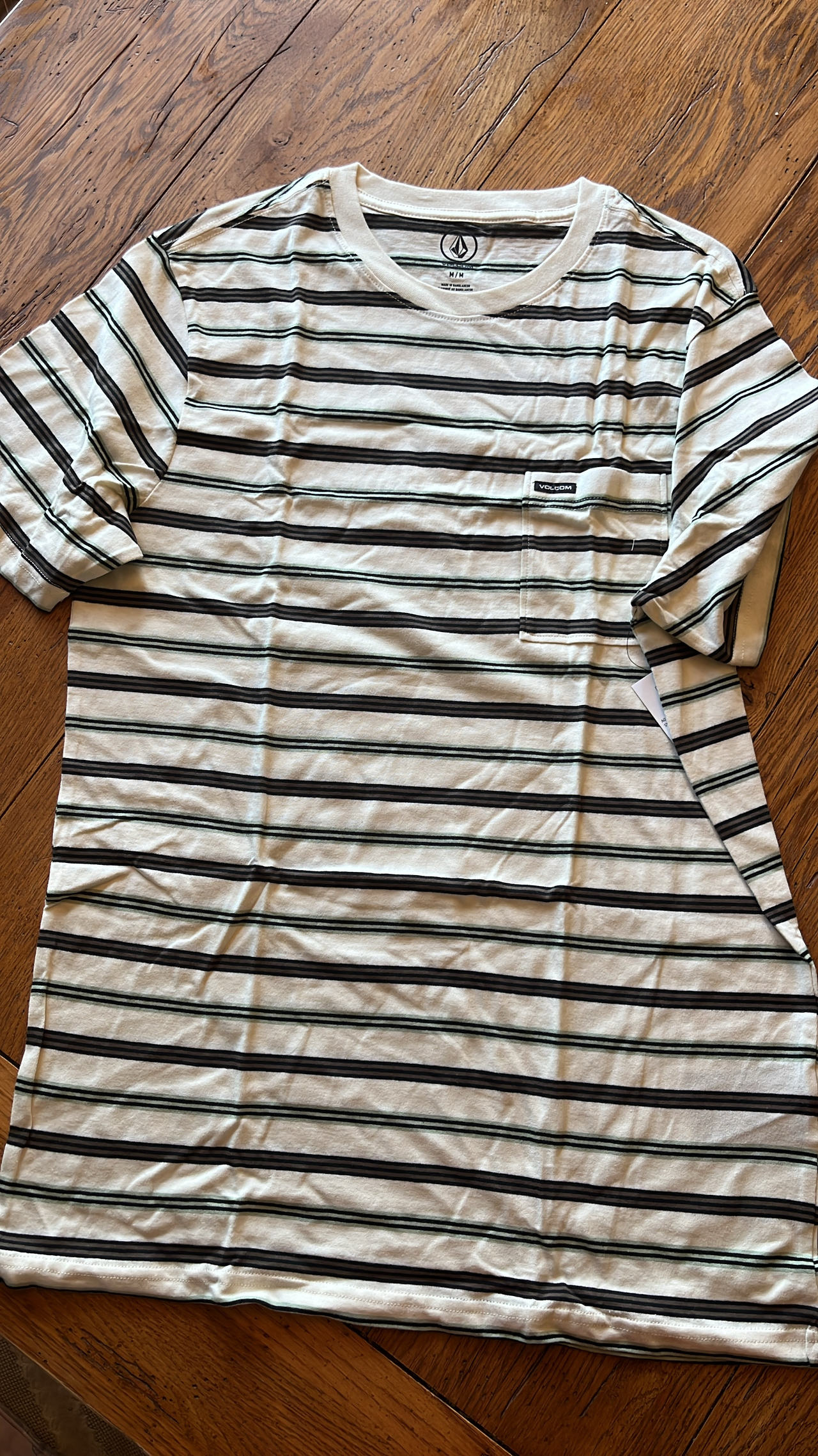 Volcom Men's Striped Pocket Tee new with tags small
