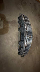 2008 Lincoln Navigator Front Grill  - Image 4