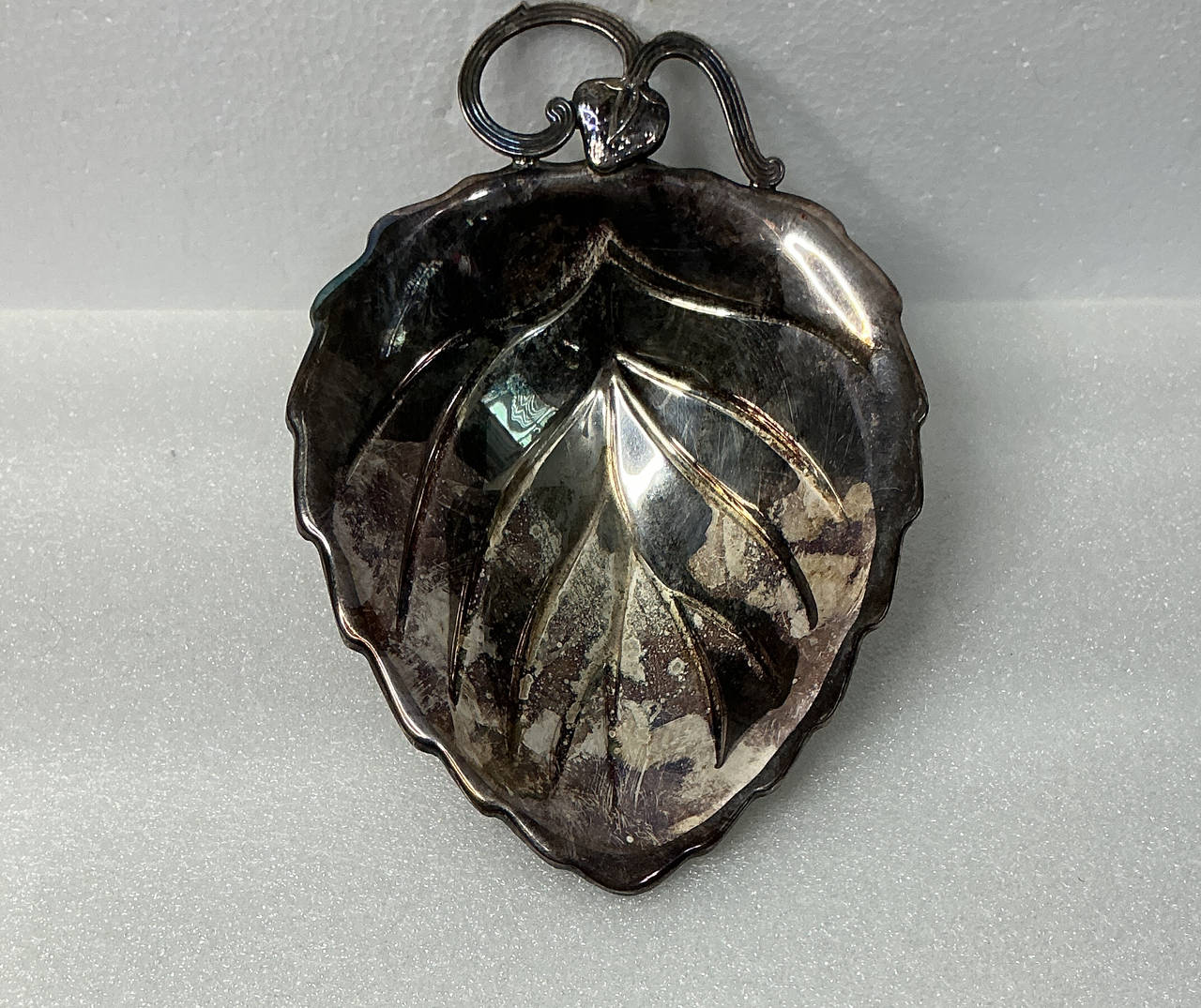 Vintage Silver Plated Leaf Shaped Nut/Candy Dish - England
