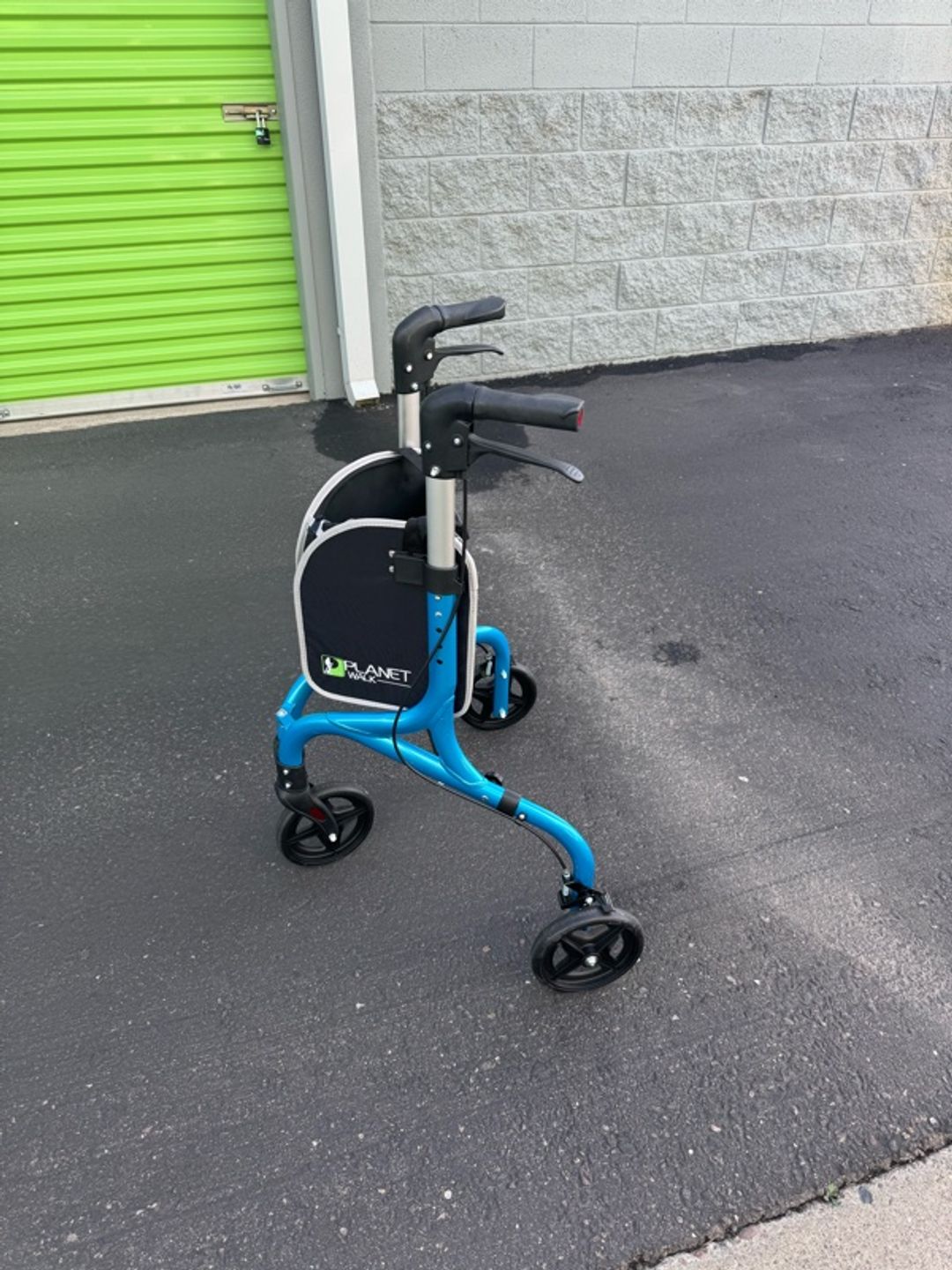 Planetwalk Premium 3 Wheel Scooter Ultra Lightweight Aluminum