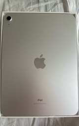 Apple iPad (10th generation) - Image 4