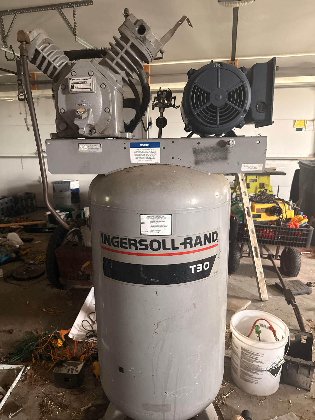 Ingersoll Rand T30 Air Compressor