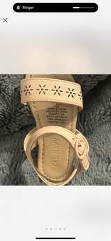 Toddler Girl Sandals size 6 from Old Navy  - Image 3