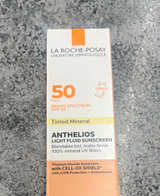 La Roche-Posay Anthelios Tinted Mineral Sunscreen SPF 50 - Image 2
