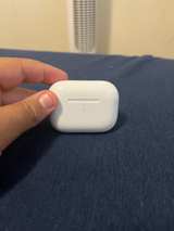 Apple AirPods Pro - Image 2
