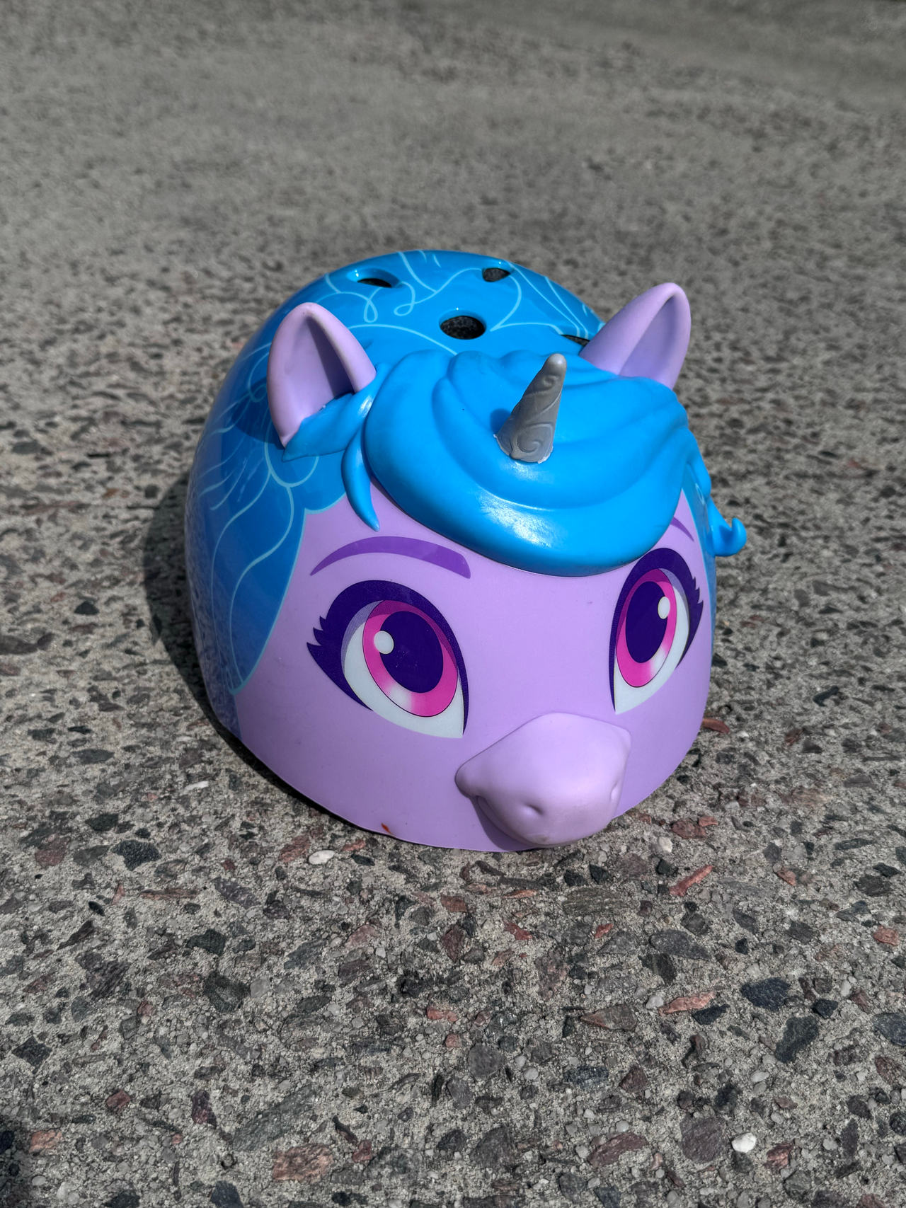 Bell My Little Pony Izzy Moonbow Child Helmet