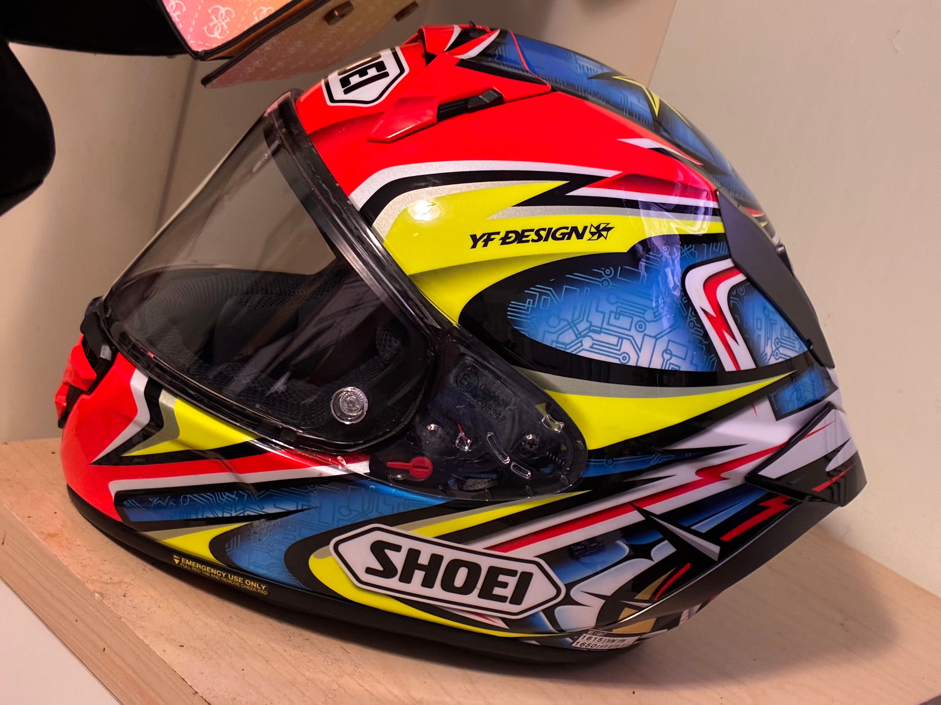 Shoei Motorcycle Helmet - Image 4