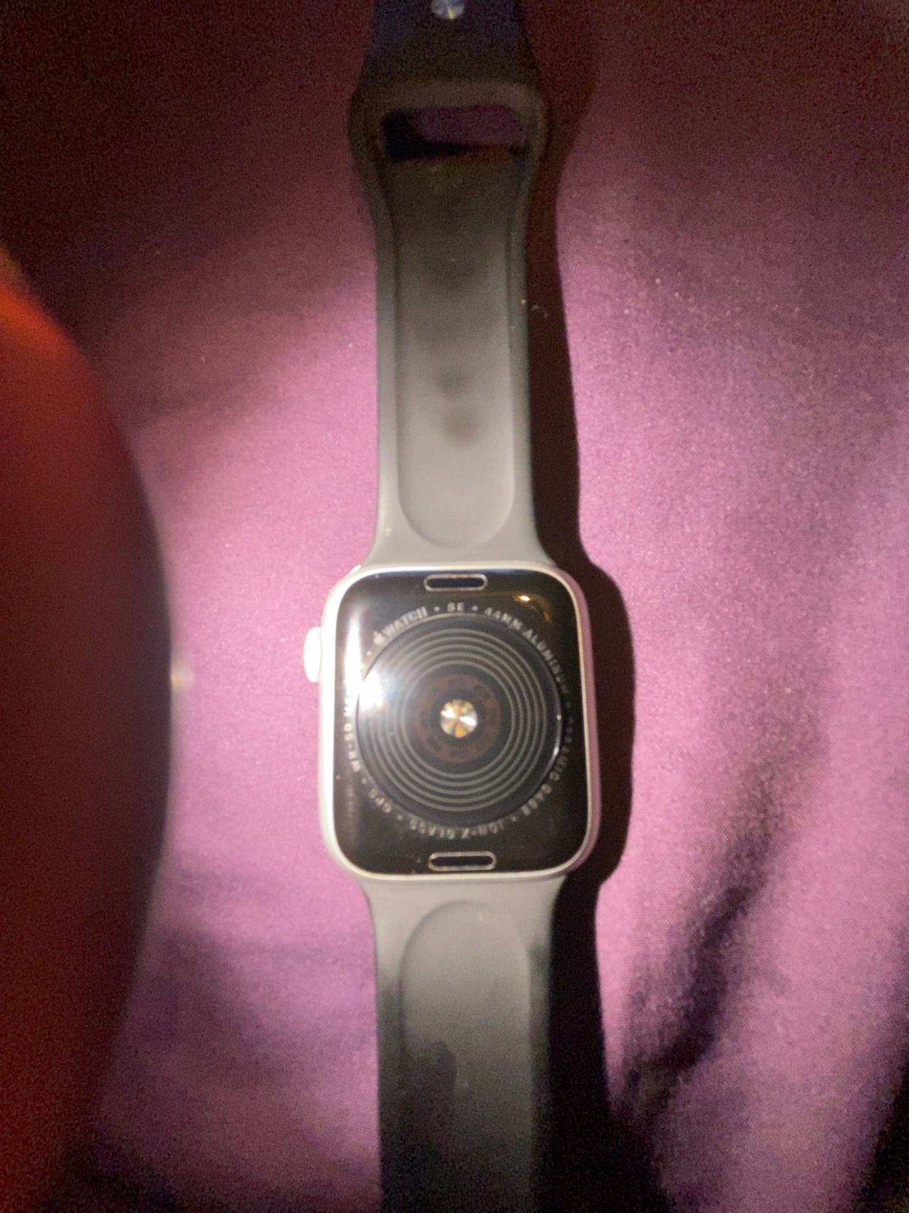 Apple Watch SE 44mm Aluminum Space Gray