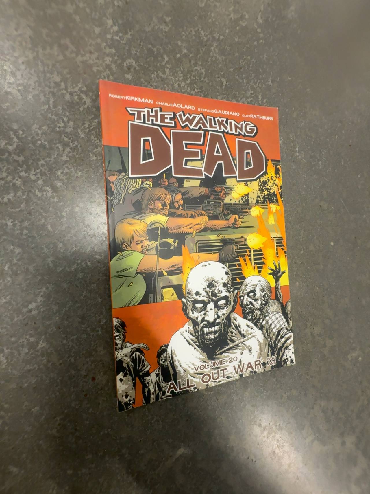 The Walking Dead Volume 20: All Out War Part 1