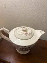 Johnson Brothers Summer Chintz Teapot - Image 4