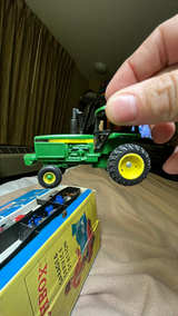 John Deere Toy Tractor - Image 5
