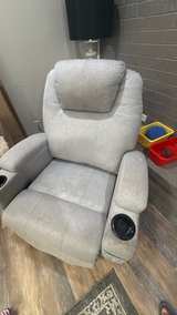 Mcombo Power Recliner with Heat and Massage - Image 2