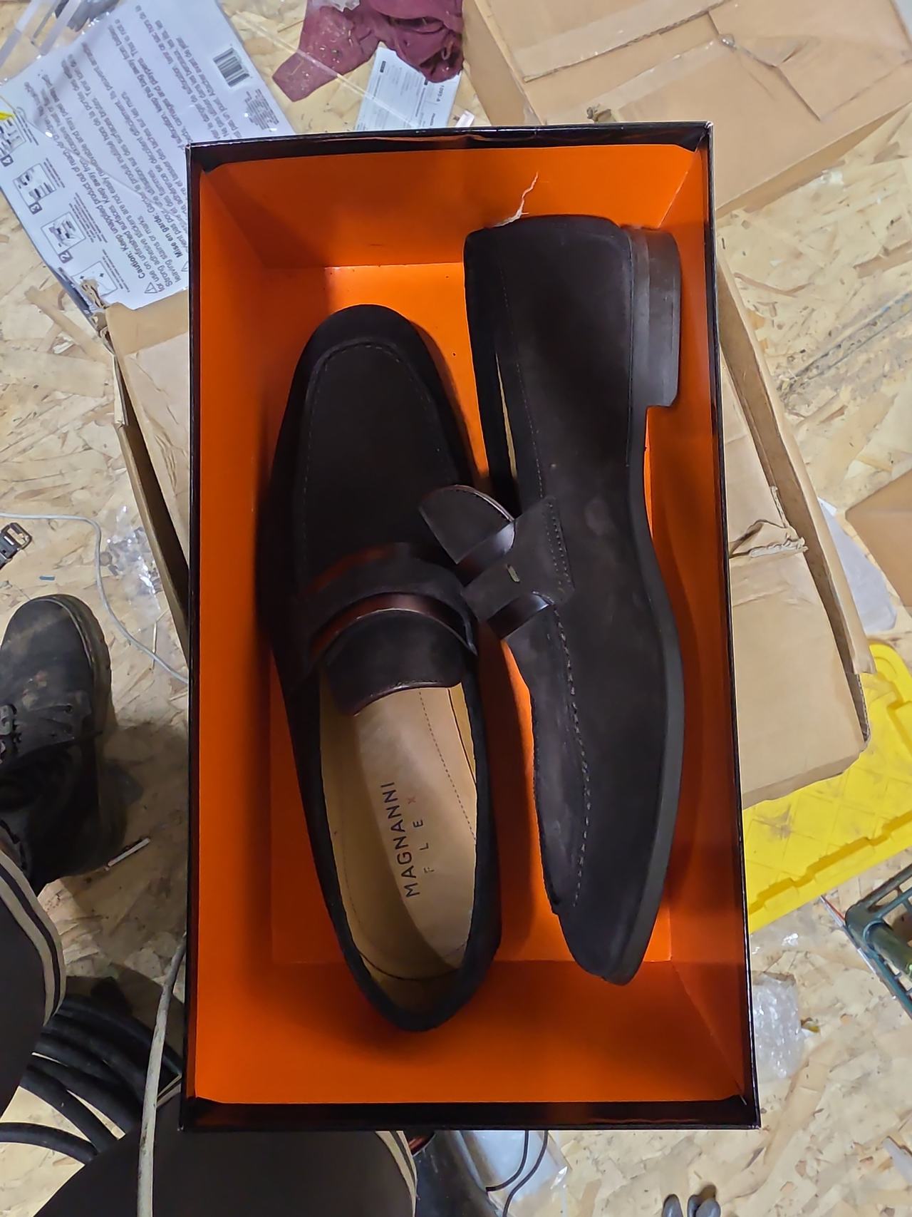 Magnanni Flex Suede Penny Loafers