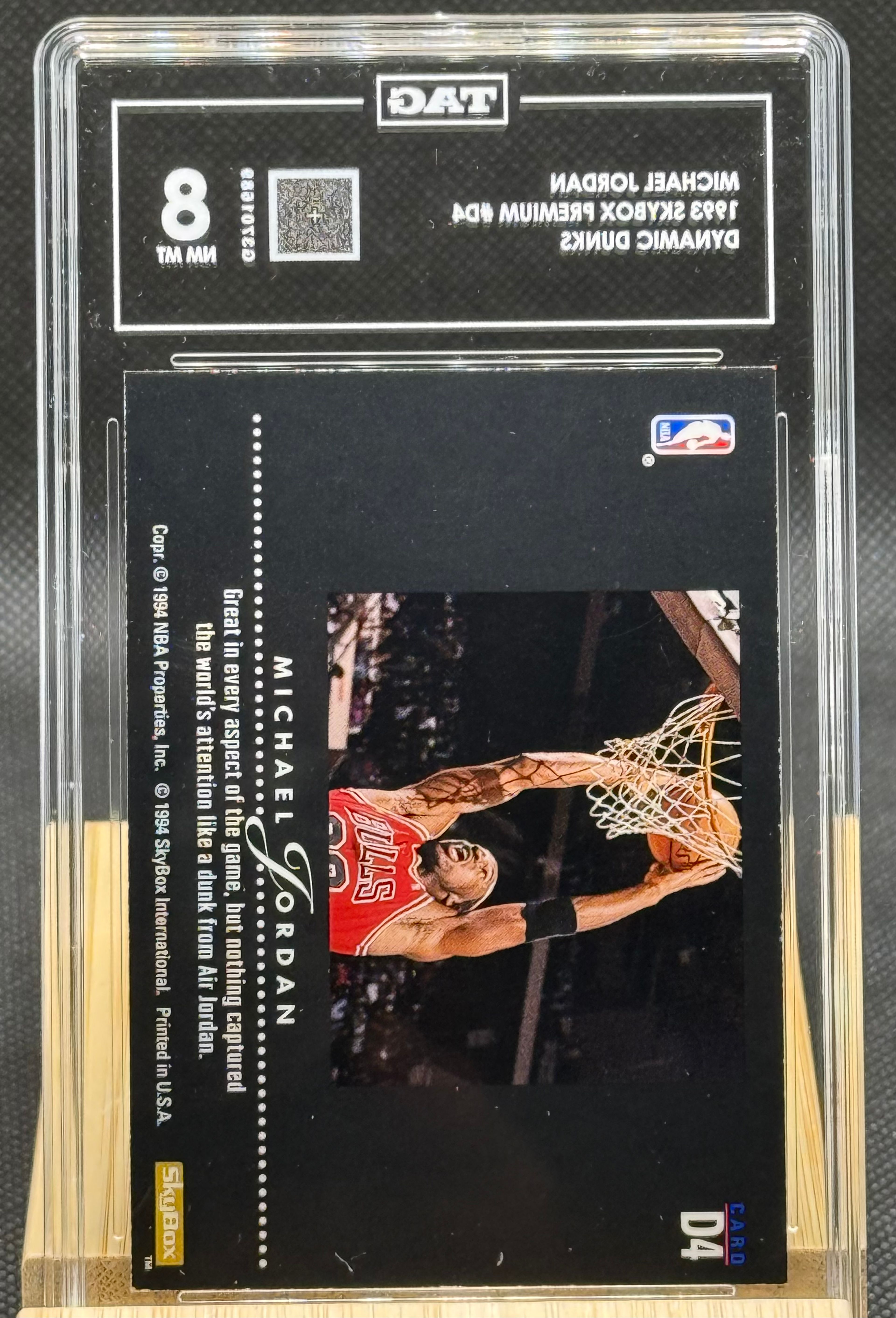 1993 SkyBox Premium Dynamic Dunks Michael Jordan #D4 TAG 8 - Image 3