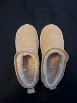 Bearpaw Elle Short Boots - Image 2