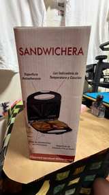 Continental Electric CE23831 Sandwich Maker - Image 3
