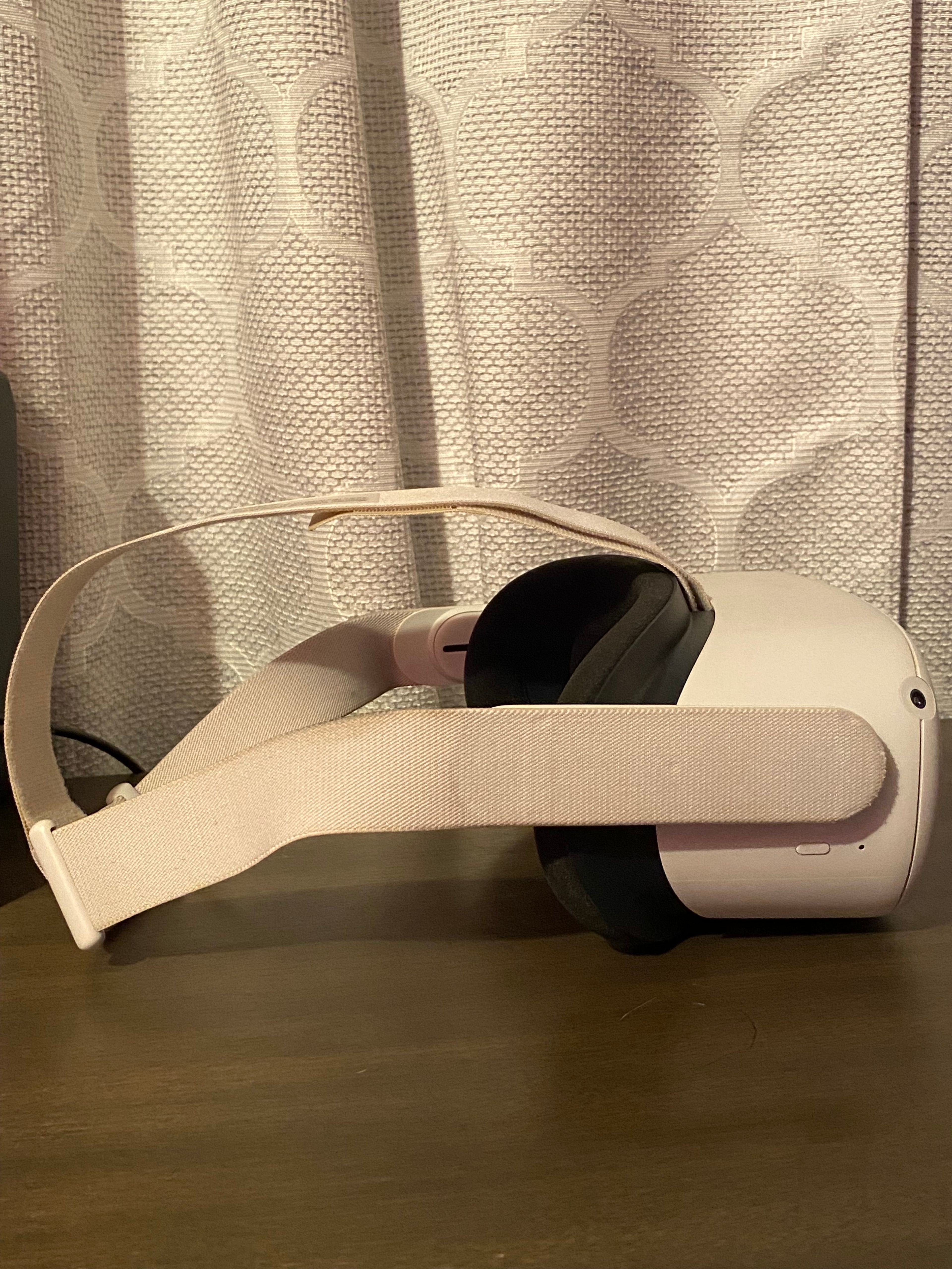 Meta Quest 2 VR Headset White - Image 5