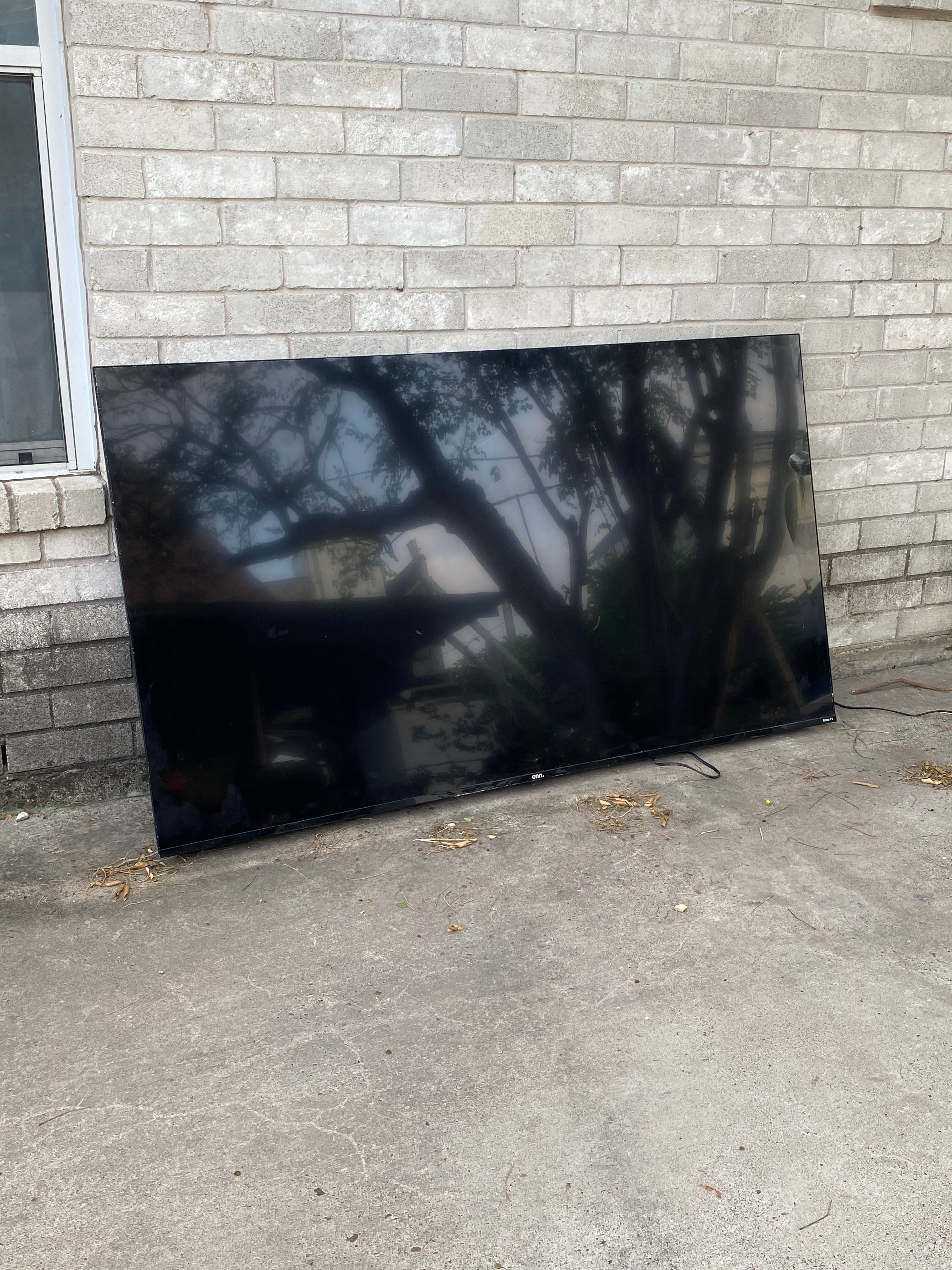 LG 65" 4K Smart TV - Image 2