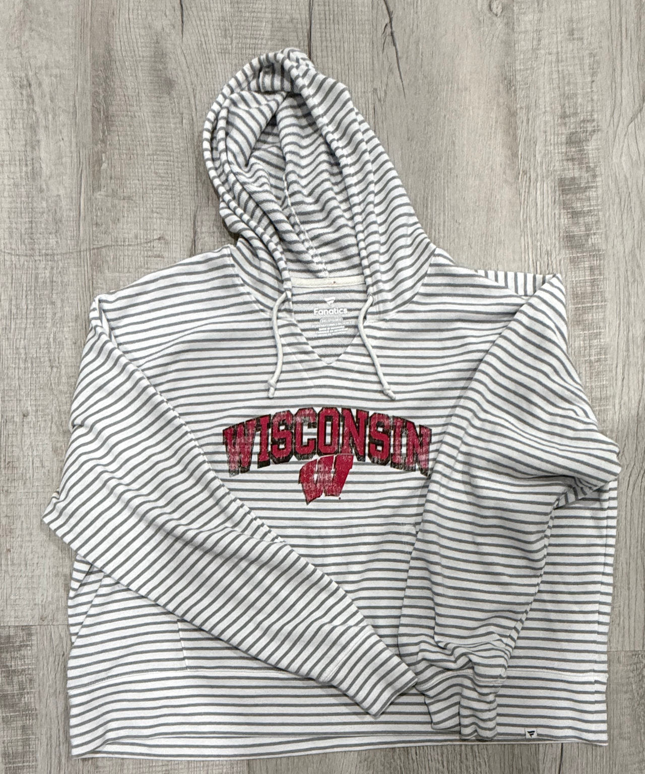Fanatics Wisconsin Badgers Striped V-Neck Hoodie