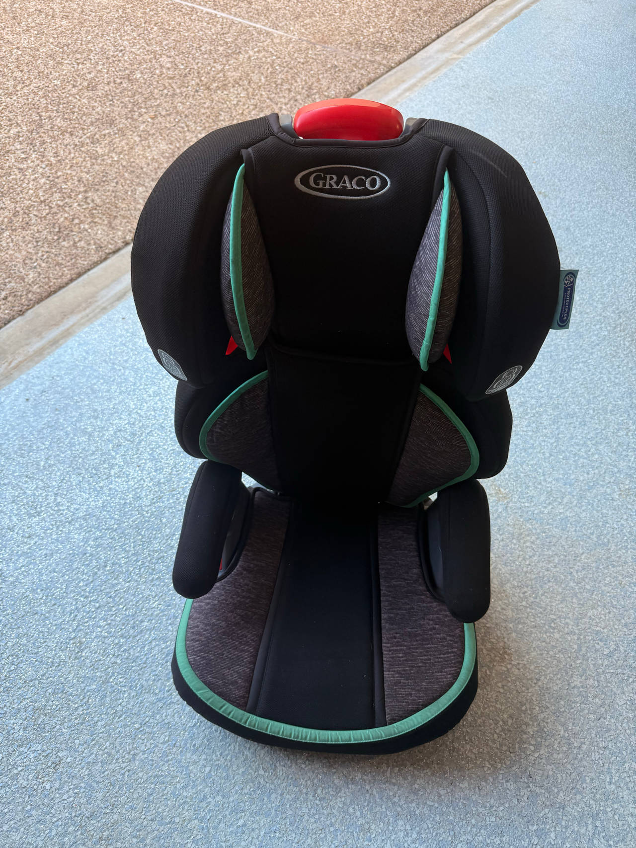 Graco TurboBooster Highback Booster Car Seat and Red Evenflo