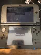 New Nintendo 3DS XL - Metallic Black - Image 3