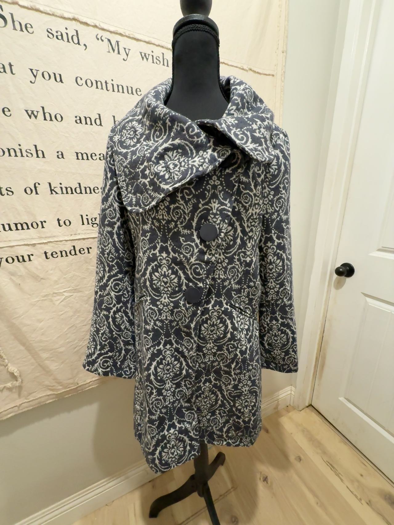 Sweet Miss Gray and White Brocade Wool Coat