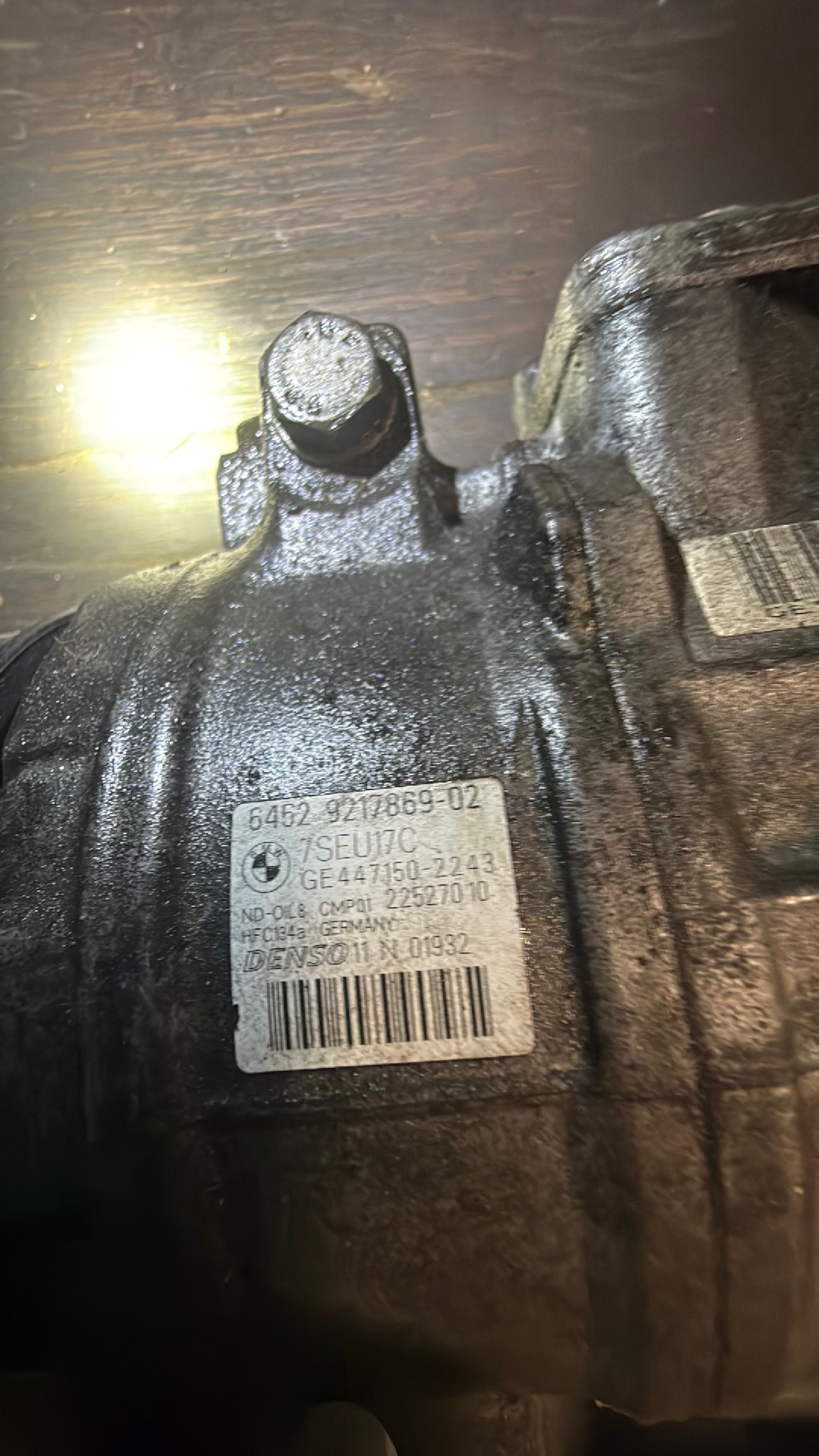 BMW Air Conditioning Compressor - Image 2