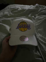 Los Angeles Lakers Cap - Image 1