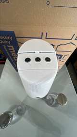 SodaStream Fizzi One Touch Sparkling Water Maker - Image 2