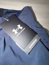 Under Armour SpeedPocket 9" Lined Running Shorts Blue Medium - Image 4