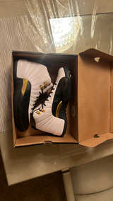 Air Jordan 12 - Image 2