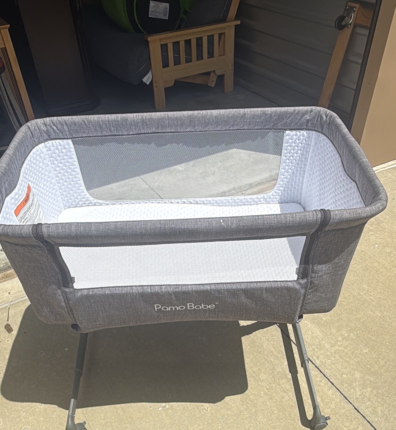 Pamo Babe Portable Bassinet