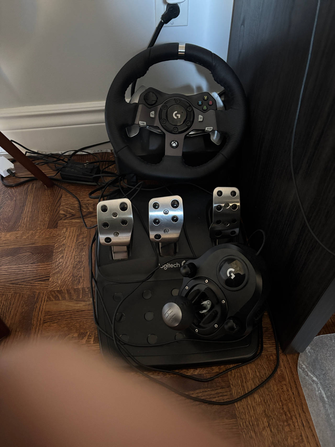 Logitech G29 Driving Force Racing Wheel