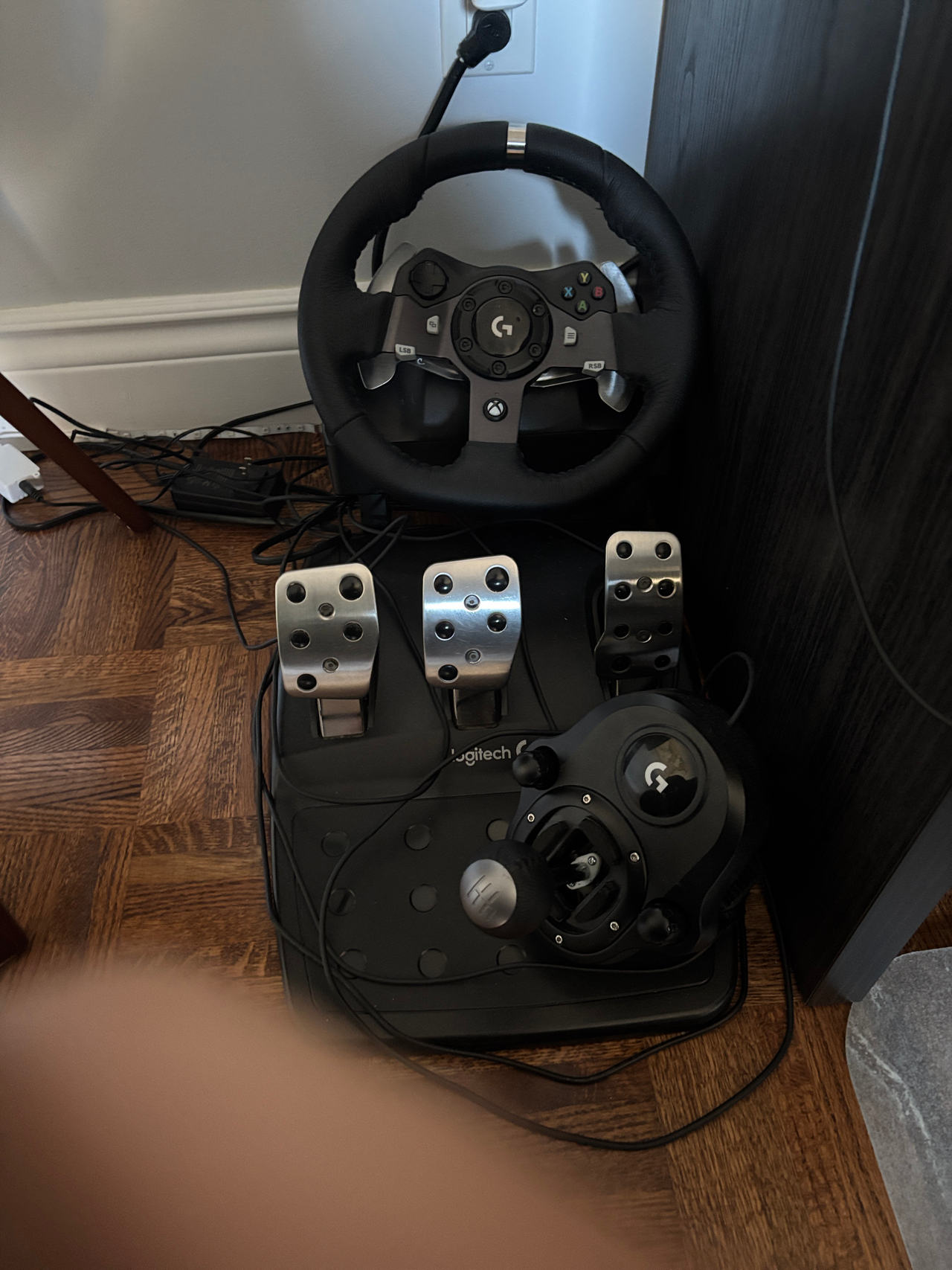 Logitech G29 Driving Force Racing Wheel