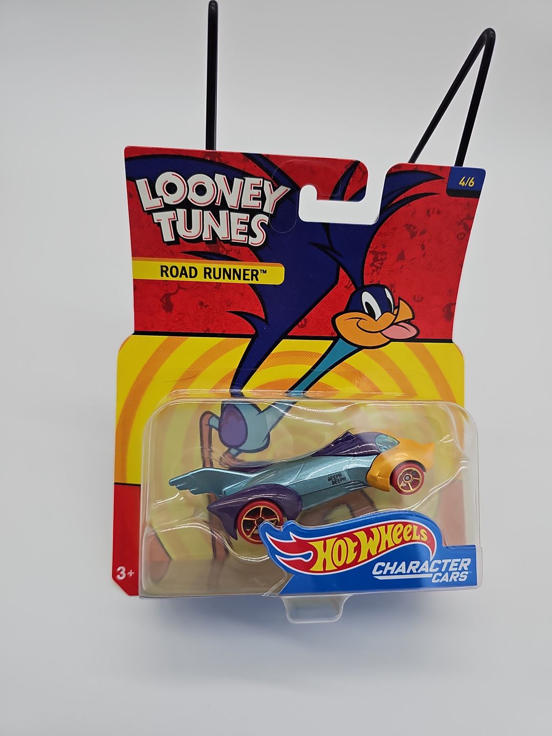 Hot Wheels Looney Tunes Road Runner Character Car
