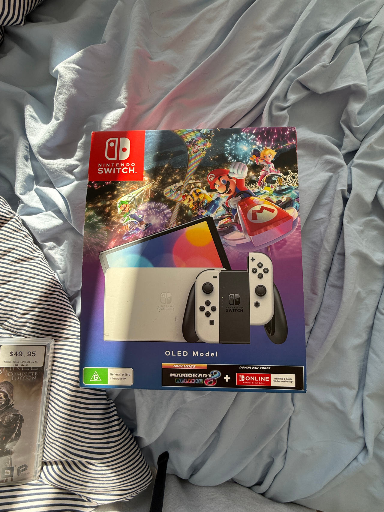 Nintendo Switch OLED Model Mario Kart 8 Deluxe Bundle